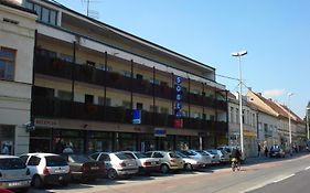 Rooms Bijela Ruza